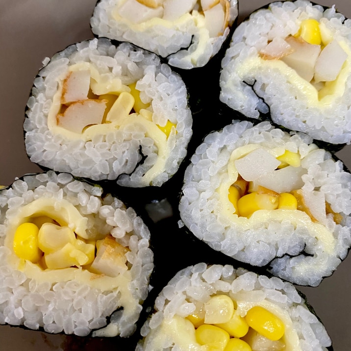 海苔巻きシリーズ ちくわコーンチーズ巻き レシピ 作り方 By シェフ サクライケータ 楽天レシピ